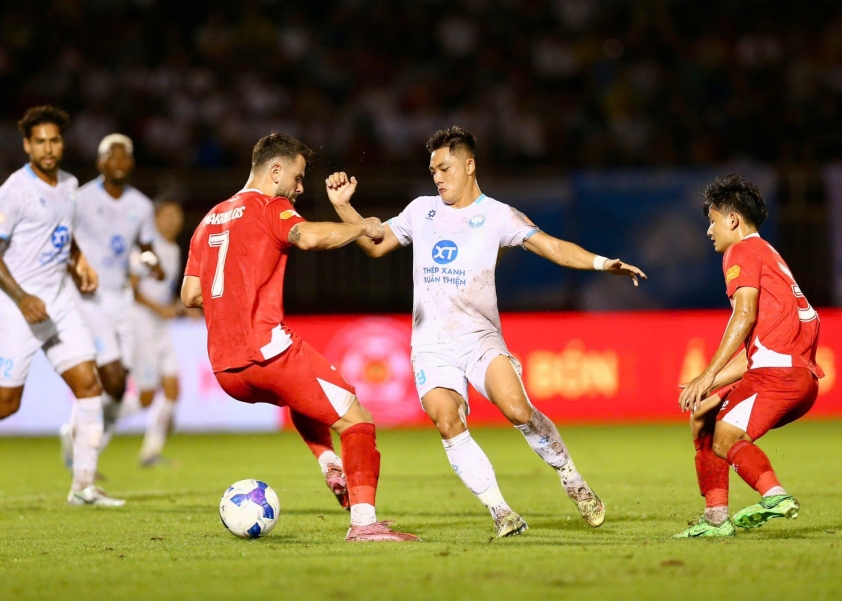 HLV Lê Huỳnh Đức  704107