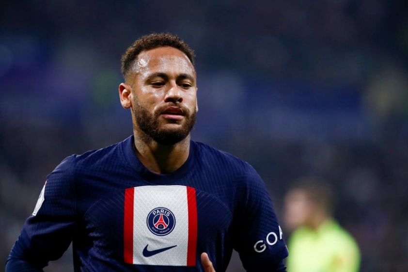 Chủ tịch chính thức thừa nhận, Neymar hết cửa 'đấu đá' với Mbappe? 194964