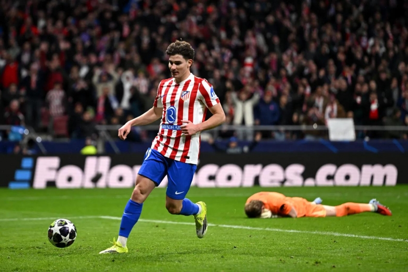 Thủ môn Tottenham 'muối mặt ' rời sân sau 15 phút vì bắt quá tệ 805118