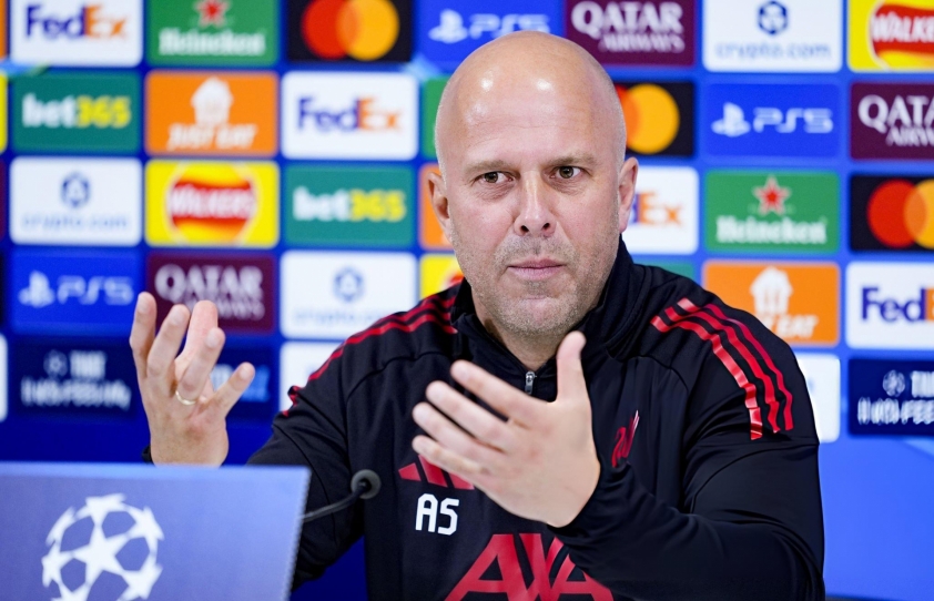 Arne Slot: 'Liverpool có thể làm nên điều kỳ diệu trước PSG' 821530